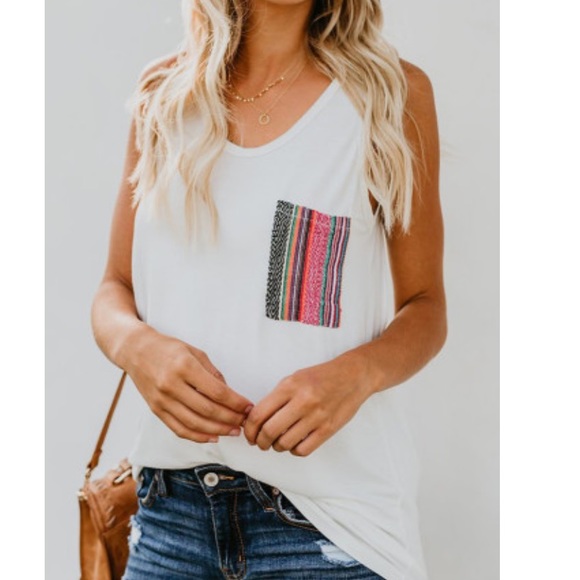 🛍LAST ONE🛍 White tank with multi color pocket - Picture 3 of 9
